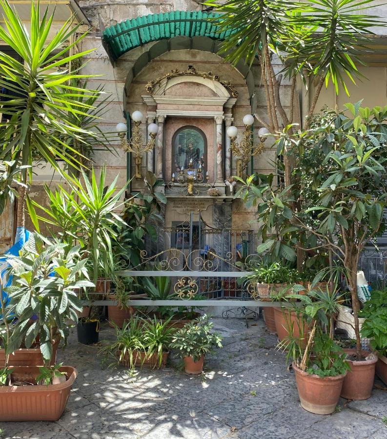 نابولي Samm B&B San Gregorio Armeno المظهر الخارجي الصورة