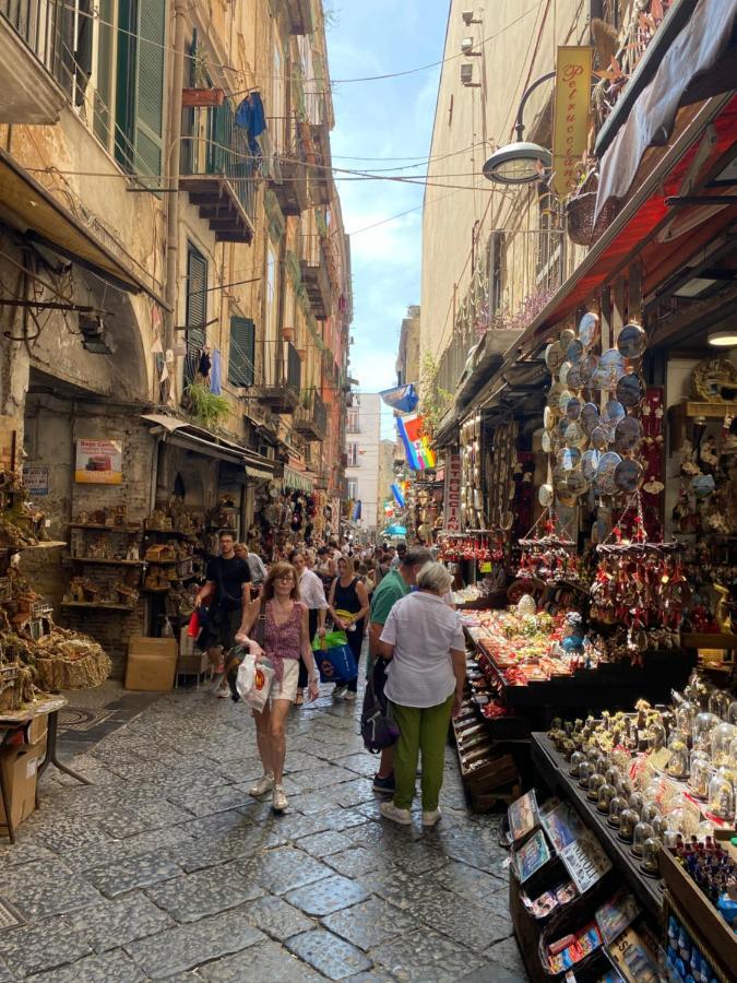 نابولي Samm B&B San Gregorio Armeno المظهر الخارجي الصورة