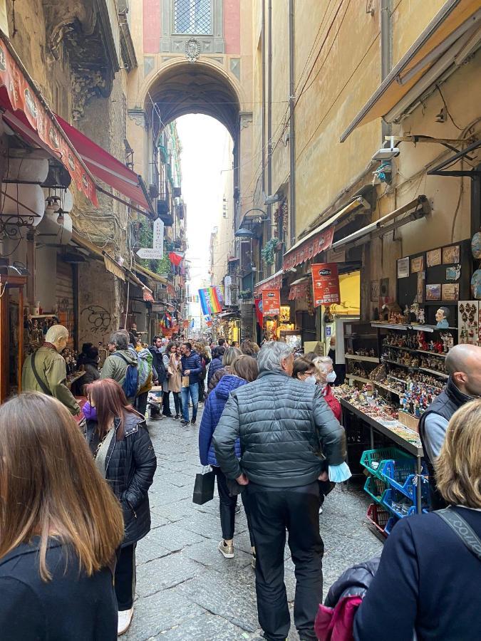 نابولي Samm B&B San Gregorio Armeno المظهر الخارجي الصورة